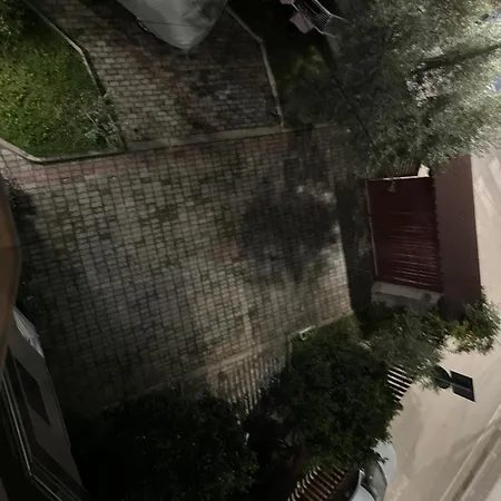 Ecoluxe Penthouse Cityview * 티라나