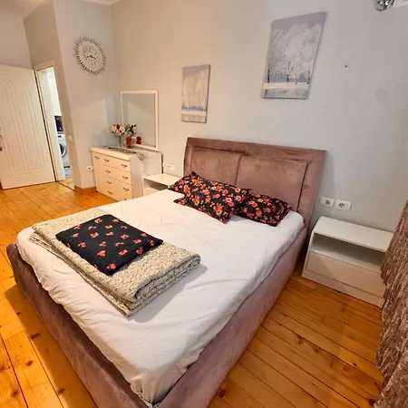 Ecoluxe Penthouse Cityview 티라나